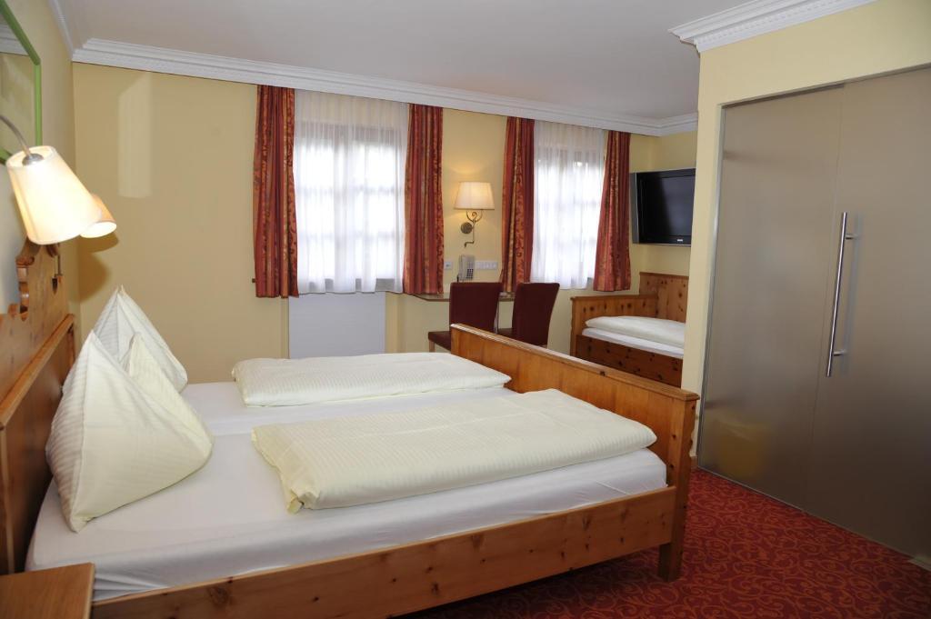 Hotel Gasthof Kamml Wals-Siezenheim Стая снимка
